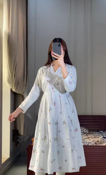 Ladies  Long Maxi, Ladies Long Frock, Ladies Long Flayerr Frock, Thick Cotton Fabric