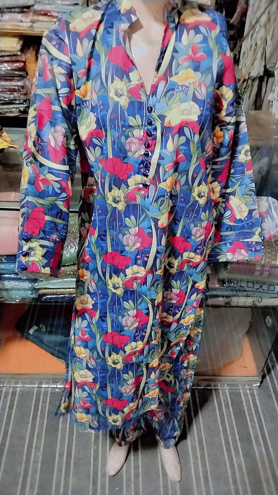 PURE LAWN LONG KURTA TWO PIECE SUIT