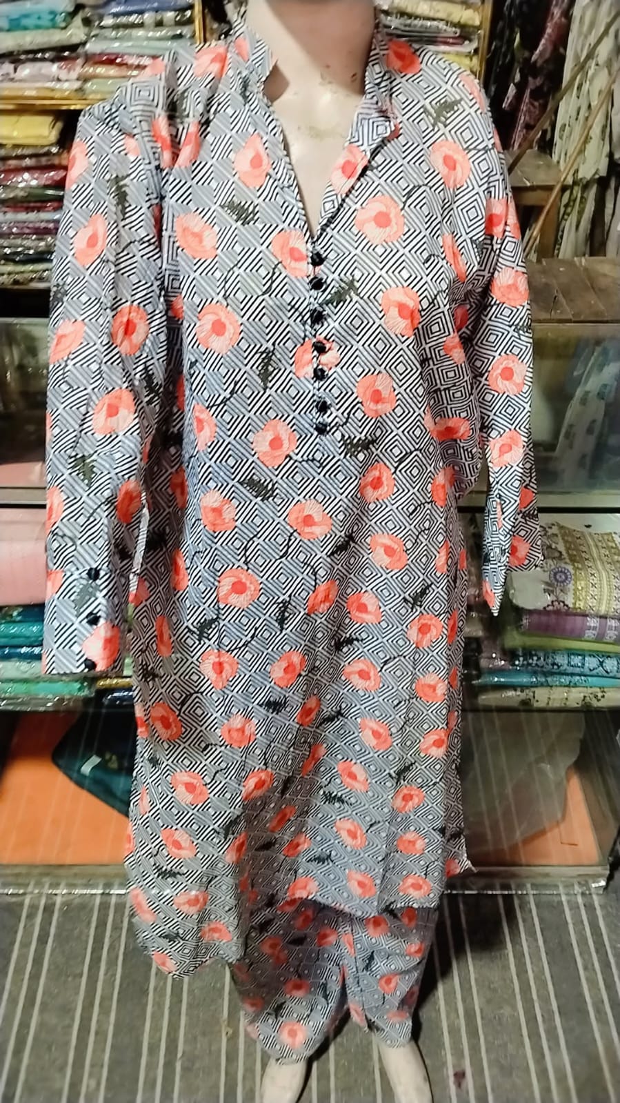 PURE LAWN LONG KURTA TWO PIECE SUIT
